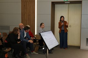 diskuze-v-prubehu-akce-hovori-Mgr-Irena-Storova-MHA